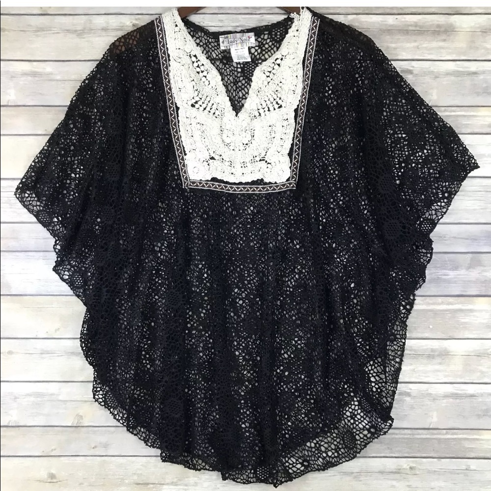 Lady Noiz crochet top
